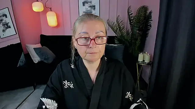 AlexandraKind Image 4