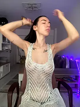 Celine_Roxelle Image 5