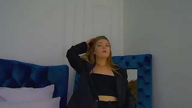 CrystalLyons Image 5