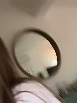 EmiliaCatalina Image 4