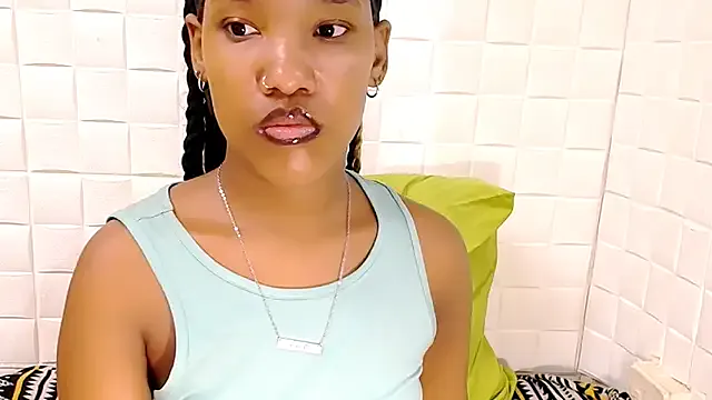 EroticSexyPrada performer profile