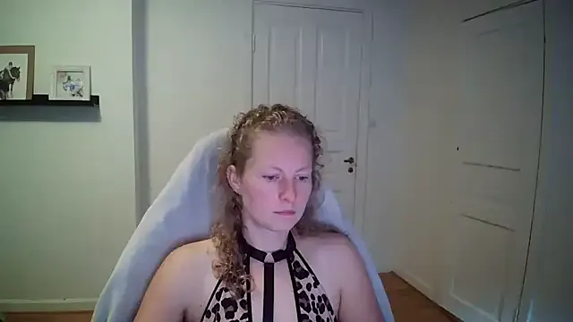 Girlnina-1995 Image 11