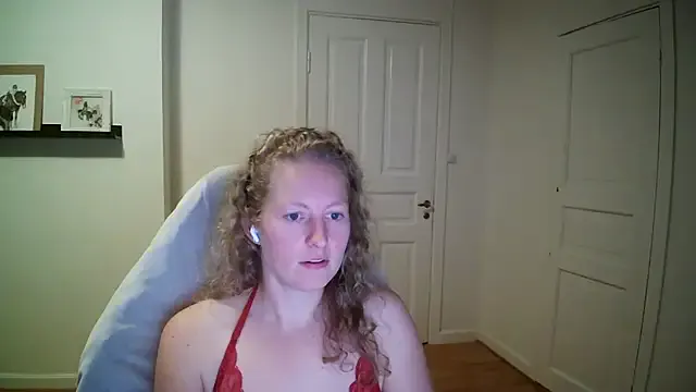 Girlnina-1995 Image 12