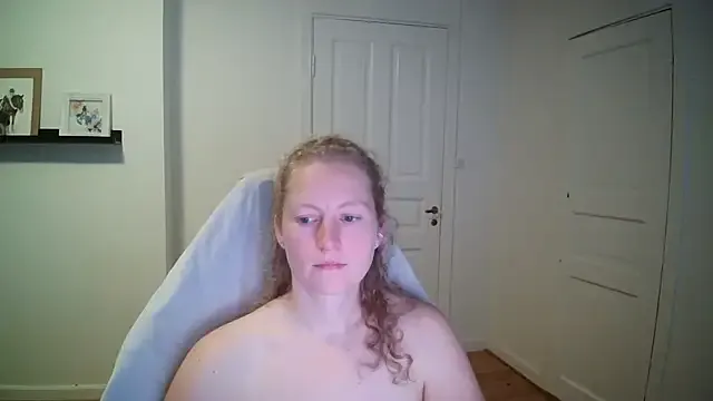 Girlnina-1995 Image 17