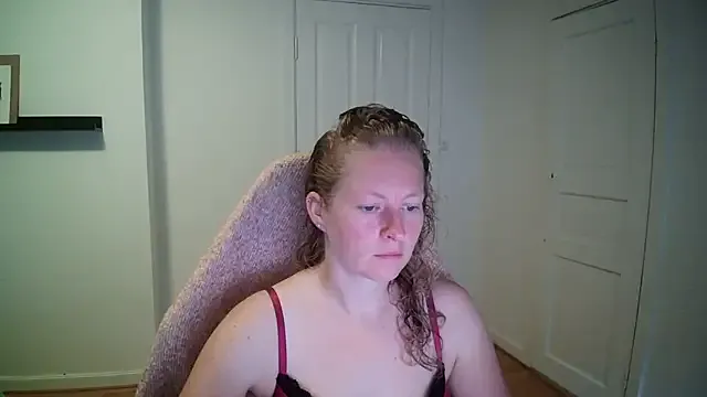 Girlnina-1995 Image 6