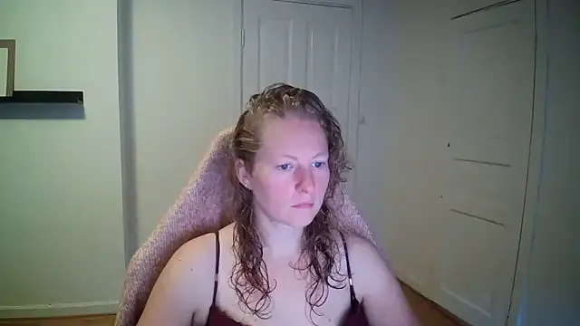 Girlnina-1995 Image 9