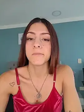 Luna_Raay's Thumb Image