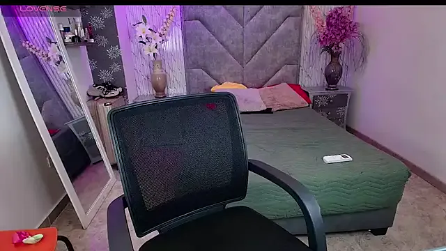 selfsuck_trans Image 14