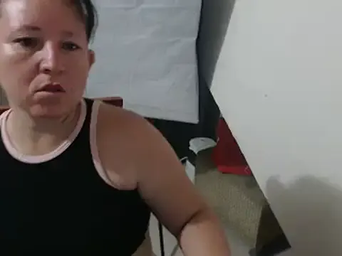 Yohis_Kiut25 performer profile